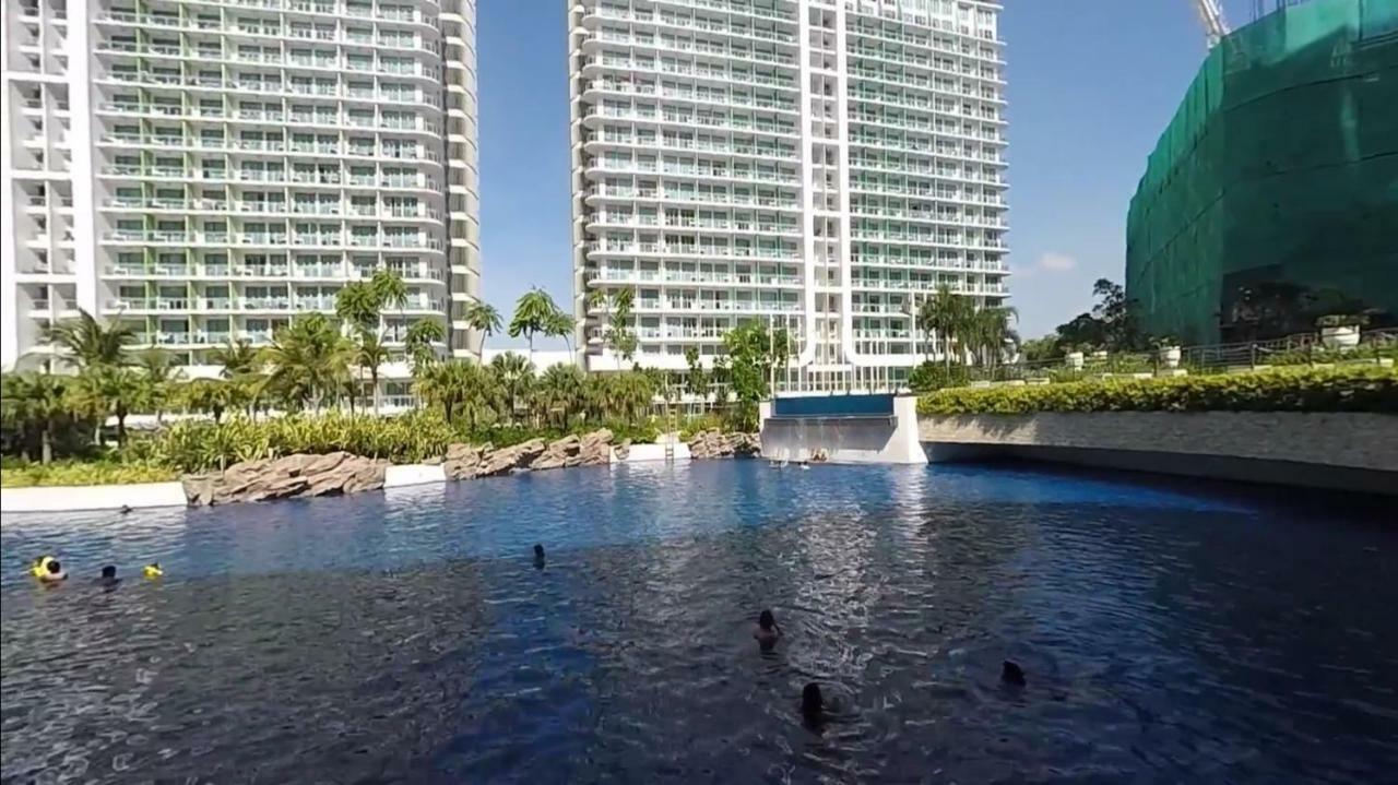 Azure Condo Resort Paranaque Bldg Maldives Manila Esterno foto